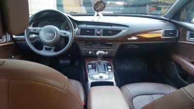 Samochód do ślubu -  czarny Audi A7 