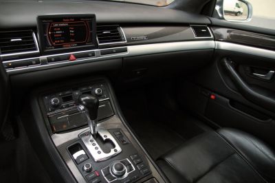 Samochód do ślubu - Radom czarny Audi S8 
