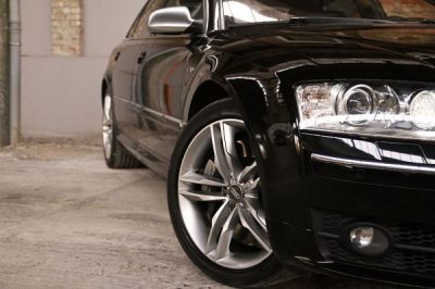 Samochód do ślubu - Radom czarny Audi S8 