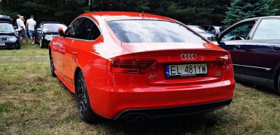 Samochód do ślubu - Łódź czerwony Audi S5 2.0