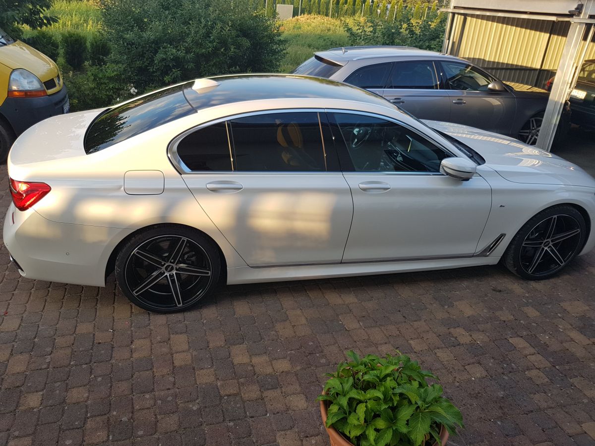 Samochód do ślubu - Słubice biały BMW 740 3litry