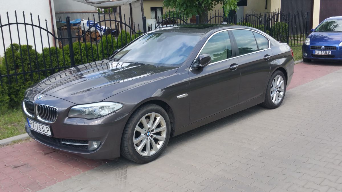 Samochód do ślubu - Luboń brązowy BMW 520 F10 