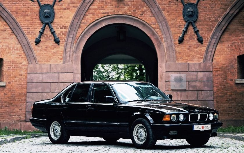 Samochód do ślubu - Warszawa czarny BMW E32 750i 