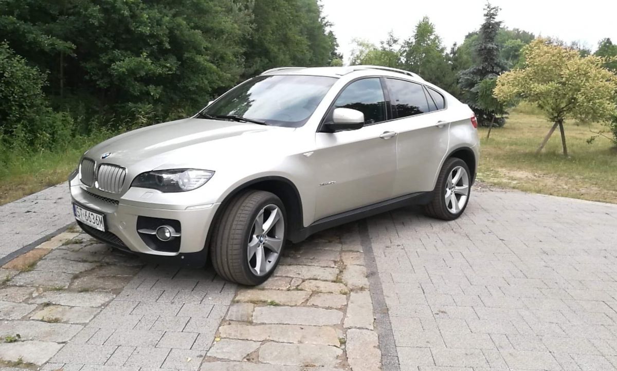 Samochód do ślubu - Bonowice złoty BMW X6 3.0
