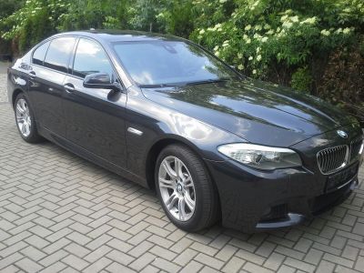 Samochód do ślubu - Andrychów czarny BMW 5 3.0