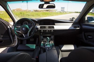 Samochód do ślubu - Rzeszów biały BMW Seria 5 E60 3.0