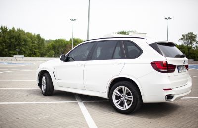 Samochód do ślubu - Kraków biały BMW X5 