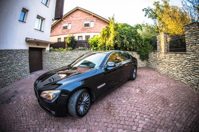 Samochód do ślubu - Sandomierz czarny BMW 7 730