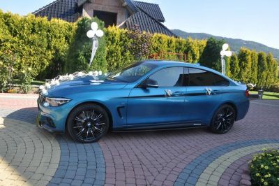 Samochód do ślubu - Kisielówka niebieski BMW 430i performance 