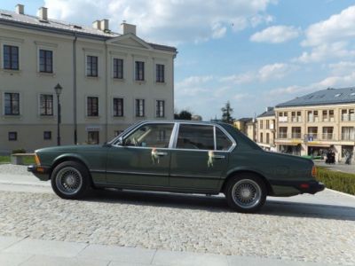 Samochód do ślubu - Kielce zielony BMW 7 E23