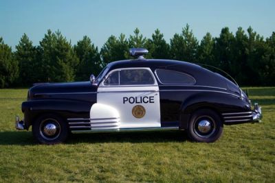 Samochód do ślubu - Śrem czarny Chevrolet Fleetline Police 3.0