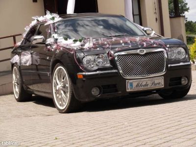 Samochód do ślubu - Żory czarny Chrysler 300C 6,1