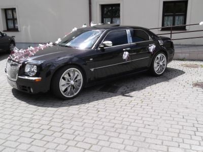 Samochód do ślubu - Żory czarny Chrysler 300C 6,1