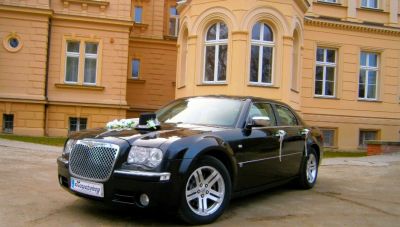 Samochód do ślubu - Bydgoszcz czarny Chrysler 300C 3.5L V6
