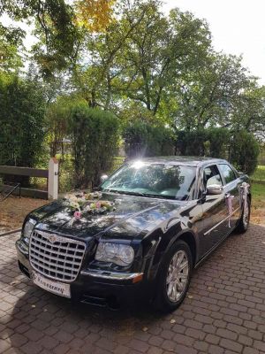 Samochód do ślubu - Opole czarny Chrysler 300C 5.7