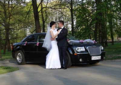 Samochód do ślubu - Kraków czarny Chrysler 300C 5.7 HEMI