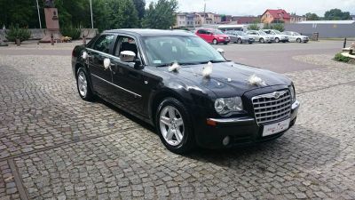 Samochód do ślubu - Zblewo czarny Chrysler 300C 