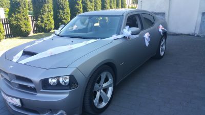 Samochód do ślubu - Prudnik srebrny Dodge Charger 6.1