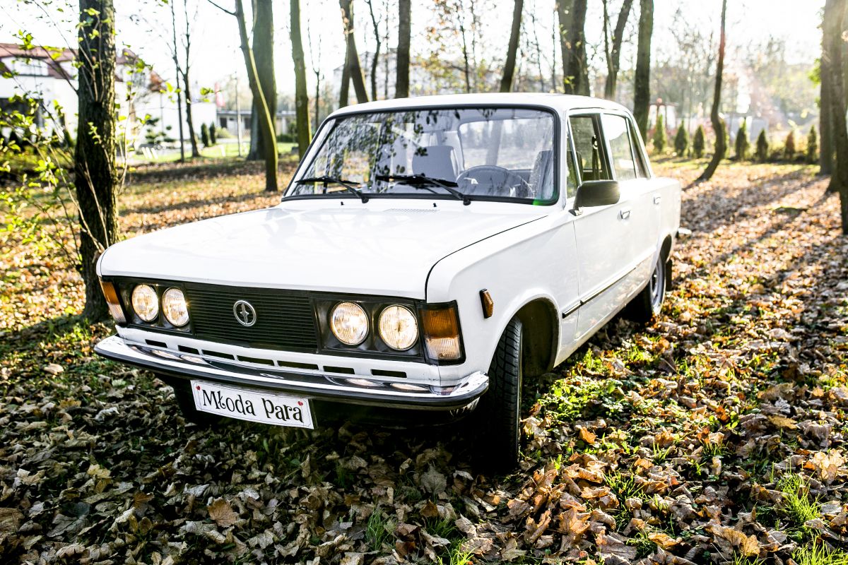 Samochód do ślubu - Gliwice biały Fiat 125p 