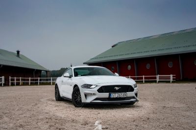Samochód do ślubu - Lublin biały Ford Mustang 5000