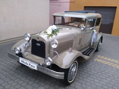 Samochód do ślubu - Orchów szary Ford Y 