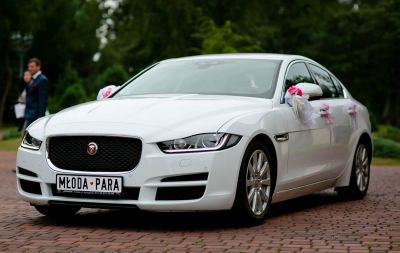 Samochód do ślubu - Rzeszów biały Jaguar XE 