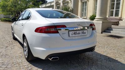 Samochód do ślubu - Łowicz biały Jaguar XF 2.7