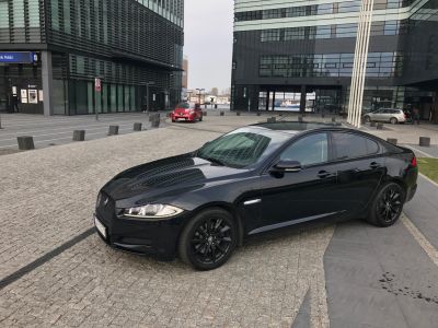 Samochód do ślubu - Gdynia czarny Jaguar XF 3.0