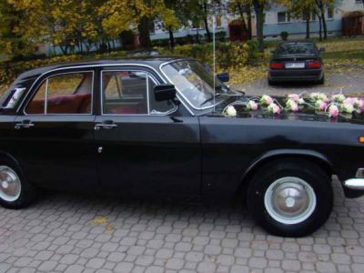 Samochód do ślubu - Wyszkow czarny Klasyk Wołga  2500