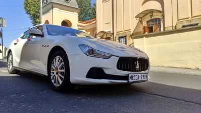 Samochód do ślubu - Rzeszów biały Maserati Ghibli 