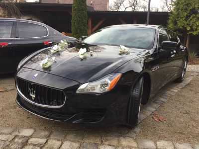 Samochód do ślubu - Kraków czarny Maserati Quattroporte VI generacji wersja Exclusive 