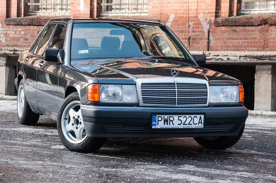 Samochód do ślubu - Września czarny Mercedes-Benz W201 190 