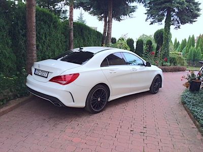 Samochód do ślubu - Szczygłów biały Mercedes-Benz CLA pakiet AMG 