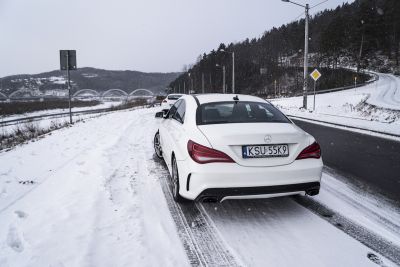 Samochód do ślubu - Stryszawa biały Mercedes-Benz CLA pakiet AMG 200