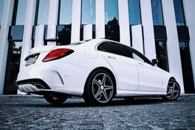 Samochód do ślubu - Warszawa biały Mercedes-Benz C 
