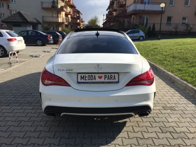 Samochód do ślubu - Kraków biały Mercedes-Benz CLA 250