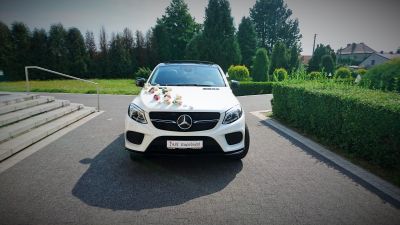 Samochód do ślubu - Lubojenka biały Mercedes-Benz GLE 450 AMG Coupe  43