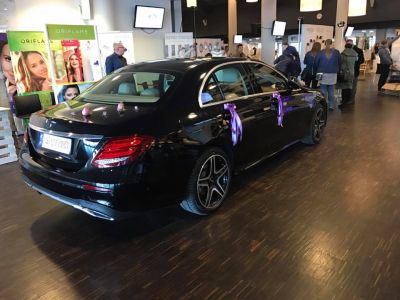 Samochód do ślubu - Nowe Skalmierzyce czarny Mercedes-Benz E-KLASA 