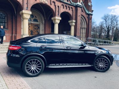 Samochód do ślubu - Katowice czarny Mercedes-Benz glc coupe 