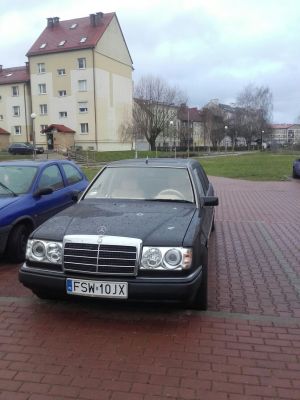 Samochód do ślubu - Międzyzdroje czarny Mercedes-Benz Pullman W124 2,5