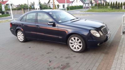 Samochód do ślubu - Ostrów Wielkopolski granatowy Mercedes-Benz W211 2.2