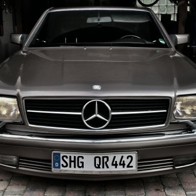 Samochód do ślubu - Kutno złoty Mercedes-Benz 560 SEC V8