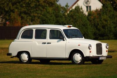 Samochód do ślubu - Śrem biały Morris Austin London taxi 2.7