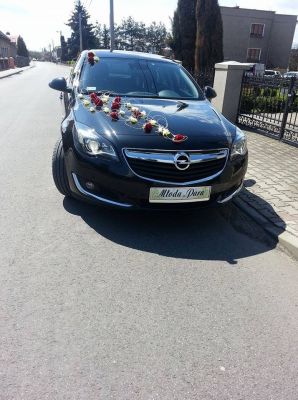 Samochód do ślubu - Dolna czarny Opel Insignia 