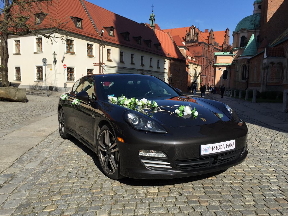 Samochód do ślubu - Wrocław czarny Porsche PANAMERA 4S 
