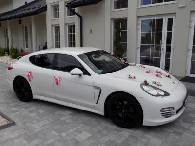 Samochód do ślubu - Dębica biały Porsche Panamera 