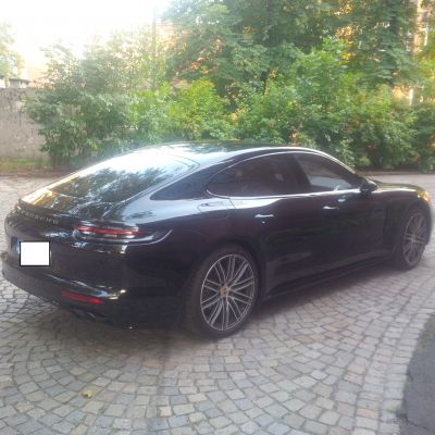 Samochód do ślubu - Katowice czarny Porsche Panamera 