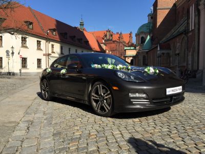 Samochód do ślubu - Wrocław czarny Porsche PANAMERA 4S 