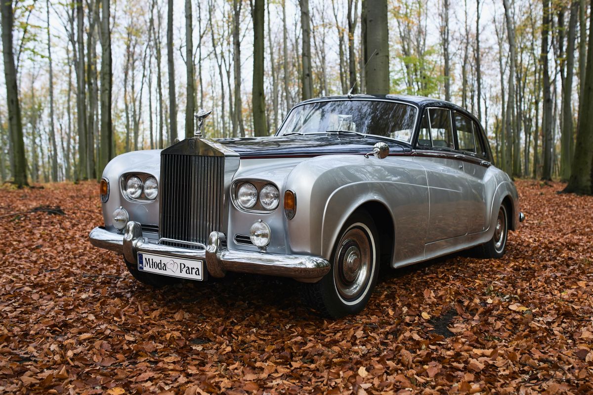 Samochód do ślubu - Warszawa srebrny Rolls Royce Silver Cloud 