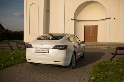 Samochód do ślubu - Warszawa biały Tesla Model 3 